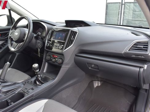 Used 2019 Subaru Crosstrek 2.0i Premium image 11