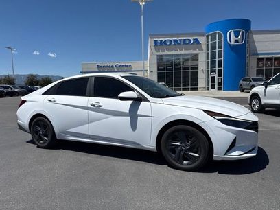 Used 2022 Hyundai Elantra Blue w/ Preferred Accessory Package