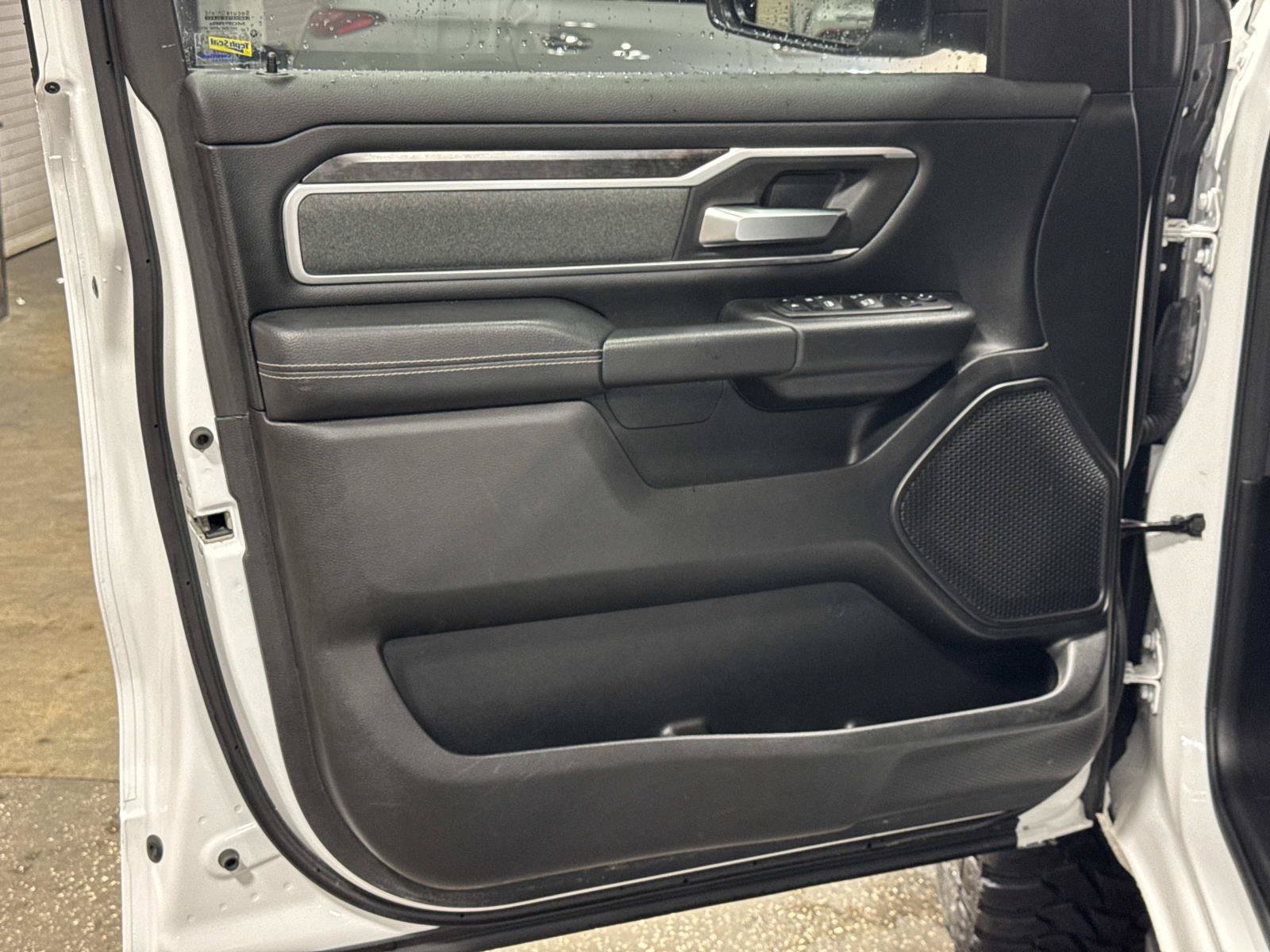 Used 2022 RAM 1500 Big Horn AWD/4WD image 16