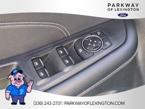 Used 2022 Ford Edge Titanium AWD/4WD image 13