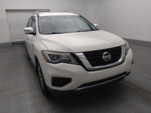 Used 2020 Nissan Pathfinder S image 14