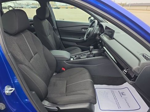 Used 2023 Honda Accord Sport image 32