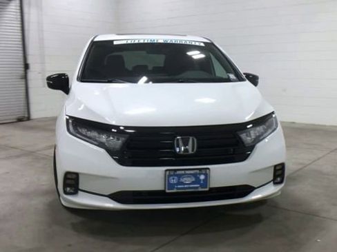 Used 2023 Honda Odyssey Sport image 6