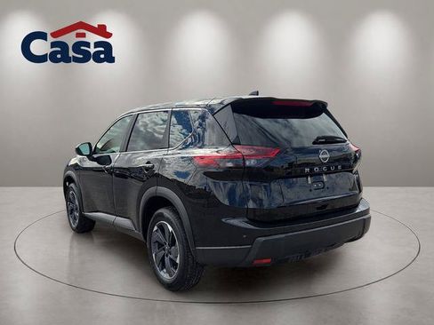 Used 2025 Nissan Rogue SV FWD image 2