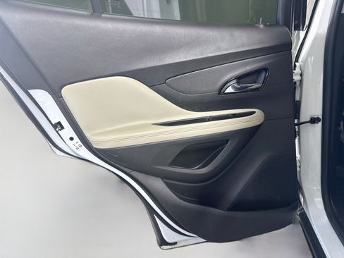 Used 2020 Buick Encore Preferred FWD image 26