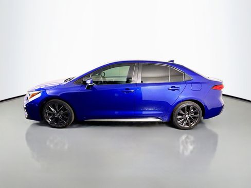 Used 2021 Toyota Corolla SE w/ SE Premium Package FWD image 6