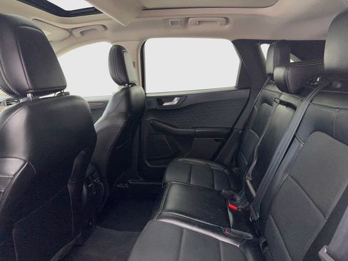 Used 2020 Ford Escape Titanium AWD/4WD image 38