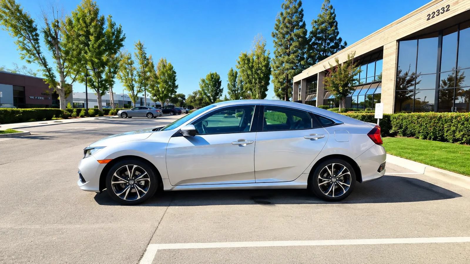 Used 2019 Honda Civic Sport image 5