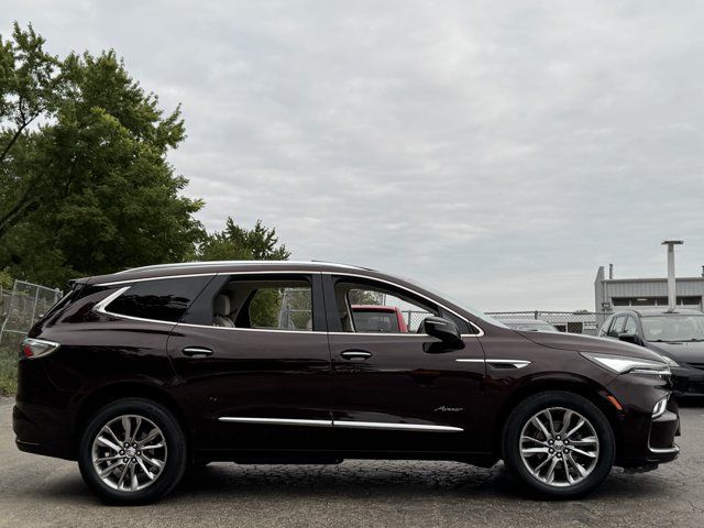 Used 2024 Buick Enclave Avenir AWD/4WD image 5