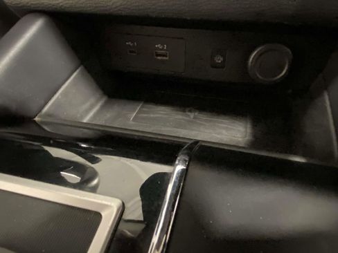 Used 2024 Mitsubishi Outlander SE image 23