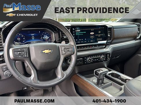 Used 2023 Chevrolet Silverado 1500 High Country w/ High Country Premium Package AWD/4WD image 13