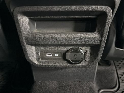 Certified 2023 Volkswagen Tiguan SE R-Line AWD/4WD image 34