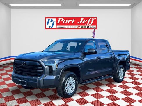 Used 2024 Toyota Tundra SR5 w/ SR5 Convenience Package image 1