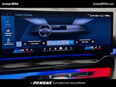 Used 2026 BMW M5 Touring image 11