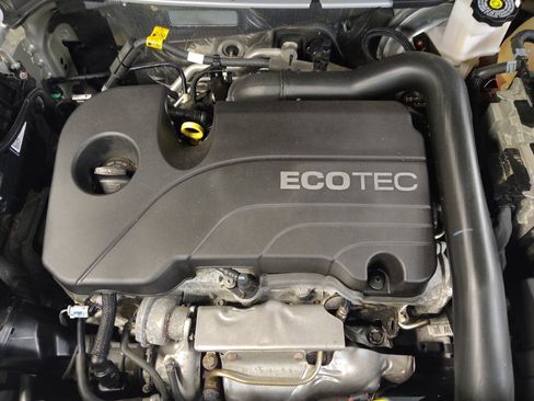 Used 2022 Chevrolet Equinox LS AWD/4WD image 30
