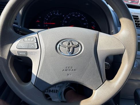 Used 2011 Toyota Camry FWD image 20