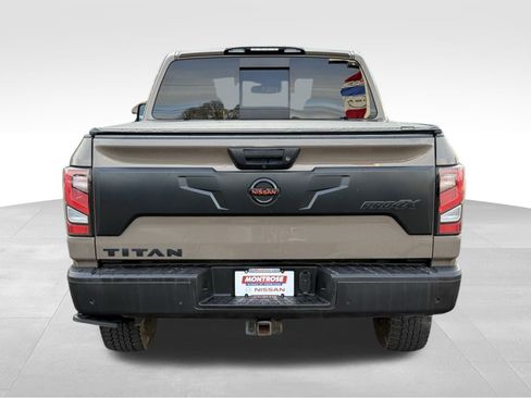 Used 2021 Nissan Titan PRO-4X w/ Pro-4x Convenience Package image 4