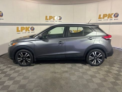 Used 2020 Nissan Kicks SV FWD image 7