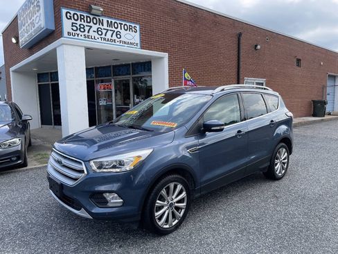 Used 2018 Ford Escape Titanium AWD/4WD image 4
