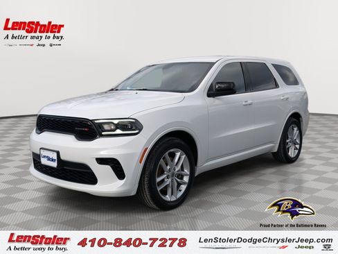 Used 2023 Dodge Durango GT image 1
