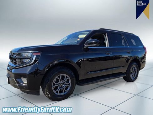 Certified 2025 Ford Expedition Active RWD image 3