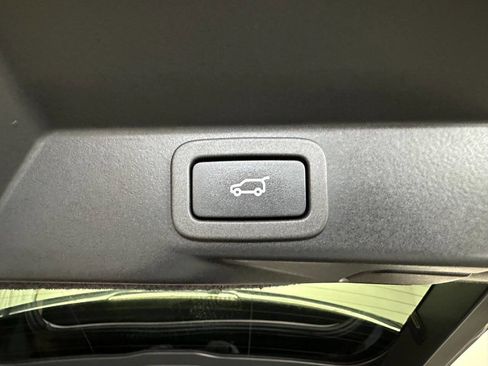 Used 2016 Land Rover Range Rover Sport Supercharged image 26