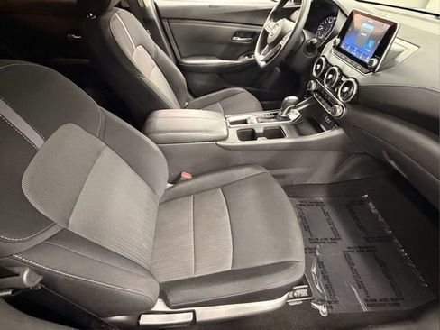 Certified 2023 Nissan Sentra SV FWD image 19