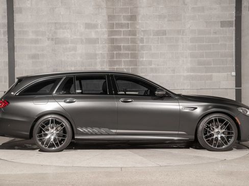 Used 2023 Mercedes-Benz E 63 AMG S image 2