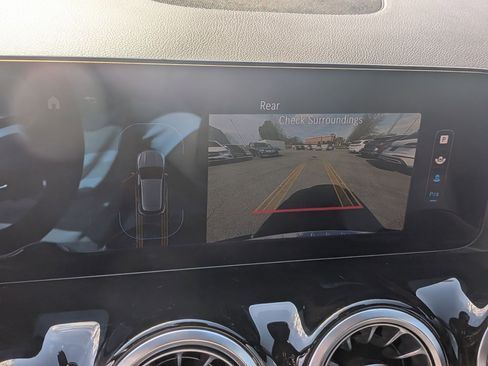 Used 2025 Mercedes-Benz GLA 250 4MATIC image 20