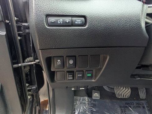 Used 2022 Nissan Rogue Sport S image 19