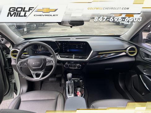 Used 2025 Chevrolet Trax ACTIV FWD image 28