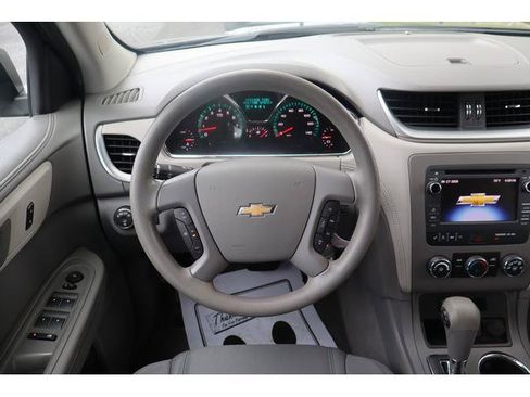 Used 2015 Chevrolet Traverse LS FWD image 10