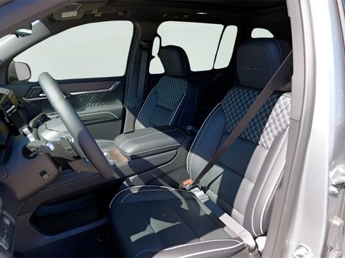 New 2026 GMC Acadia Denali w/ Super Cruise Package image 10