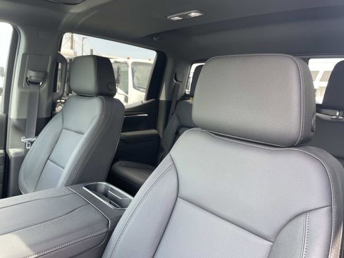 New 2026 GMC Sierra 1500 SLT w/ SLT Premium Package image 23