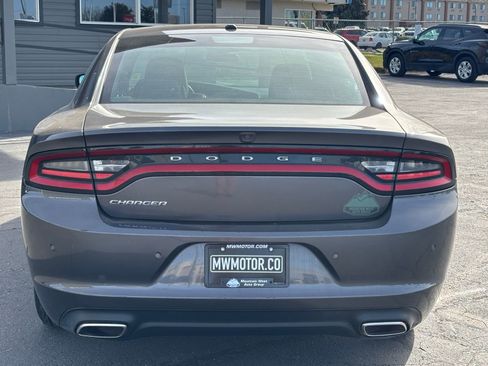 Used 2021 Dodge Charger SXT w/ Leather Interior Group image 7
