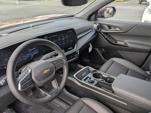 New 2026 Chevrolet Equinox LT w/ Convenience Package II AWD/4WD image 20