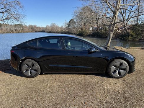 Used 2018 Tesla Model 3 Long Range image 3