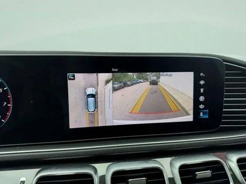 Used 2020 Mercedes-Benz GLE 350 w/ Premium Package image 44