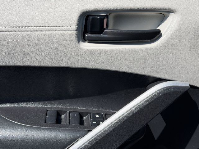 Certified 2025 Toyota Corolla Cross L FWD image 20