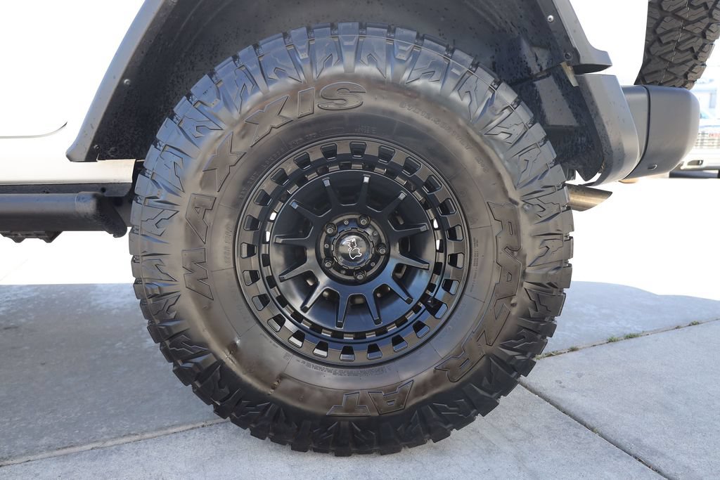 Used 2023 Jeep Wrangler Unlimited Rubicon 392 w/ Xtreme Recon 35" Tire Package AWD/4WD image 24