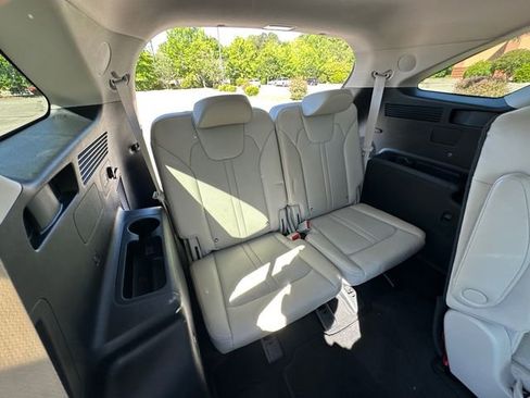 Used 2023 Kia Sorento SX Prestige w/ Panoramic Sunroof Package AWD/4WD image 18