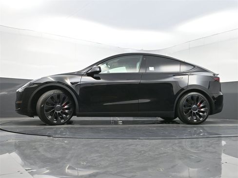 Used 2022 Tesla Model Y Performance image 25