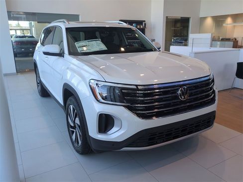 New 2026 Volkswagen Atlas SEL image 1