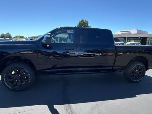 New 2026 RAM 3500 Laramie AWD/4WD image 7