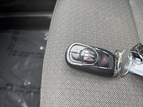 Used 2025 Buick Encore GX Preferred FWD image 27