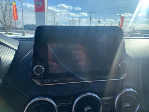 Used 2020 Nissan Sentra SV image 15