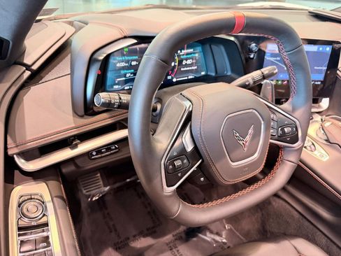 Used 2023 Chevrolet Corvette Stingray Premium Conv w/ Z51 Performance Package RWD image 27