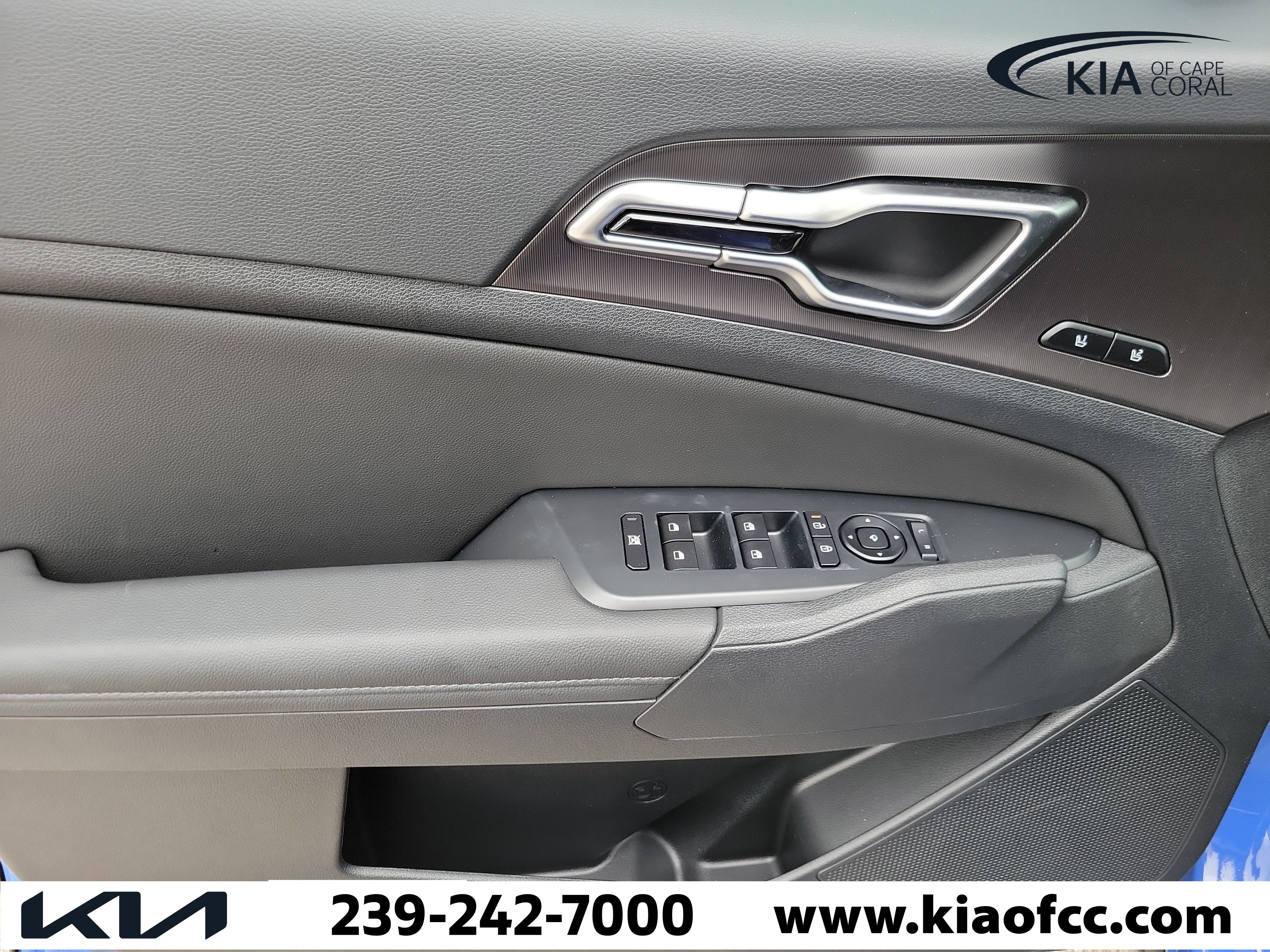 New 2026 Kia Sportage SX FWD image 35