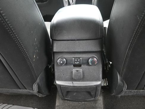 Used 2018 Ford Explorer XLT w/ Equipment Group 202A image 14