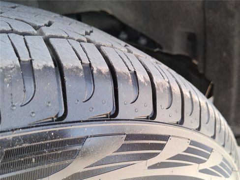 Used 2023 Ford F150 XLT image 12